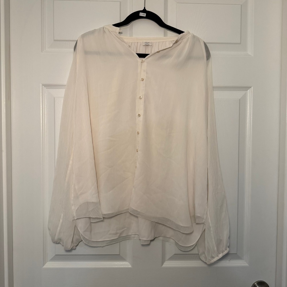 Wilfred Aritzia Chiffon Blouse Cream Medium Boho Minimalist Office Wear